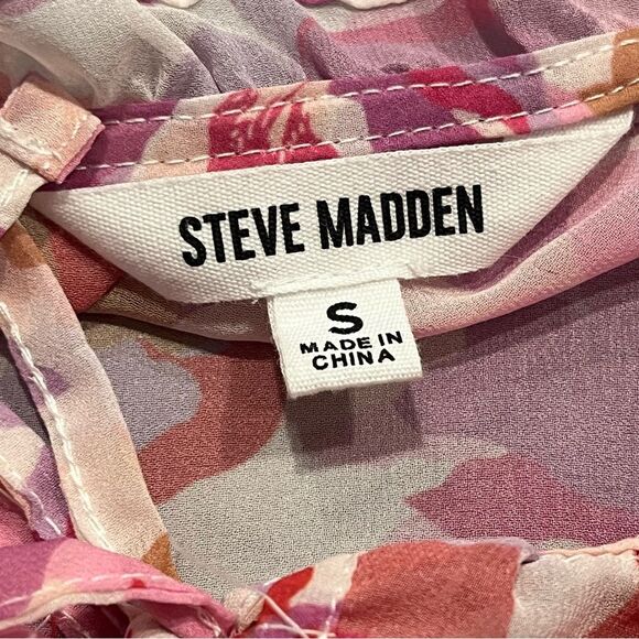 NEW Steve Madden Split Neck Floral Ruffle Flutter Sleeve Chiffon Top Size Small - Picture 7 of 8